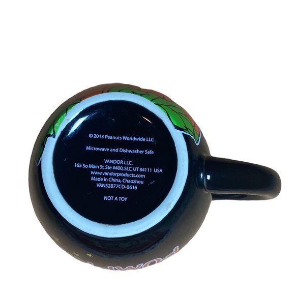 Peanuts Charlie Brown Snoopy Linus It’s The Great Pumpkin Coffee Tea Mug - Picture 6 of 7